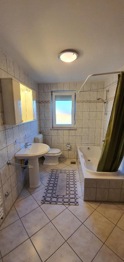 Apartmani Krajnovic Fažana Buitenkant foto