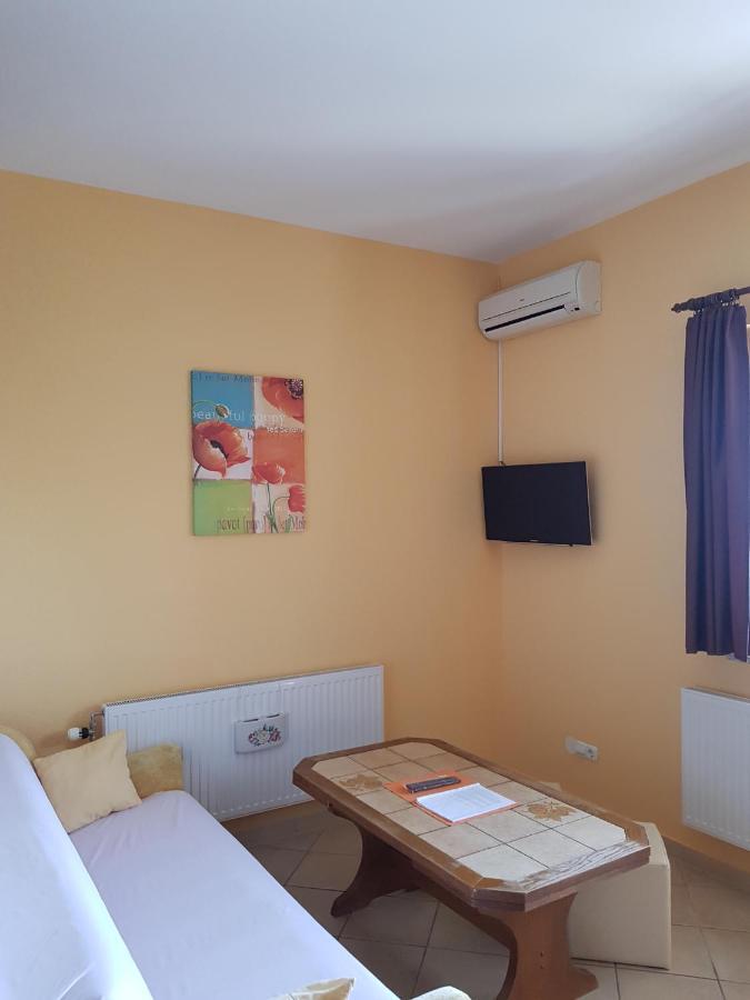 Apartmani Krajnovic Fažana Buitenkant foto
