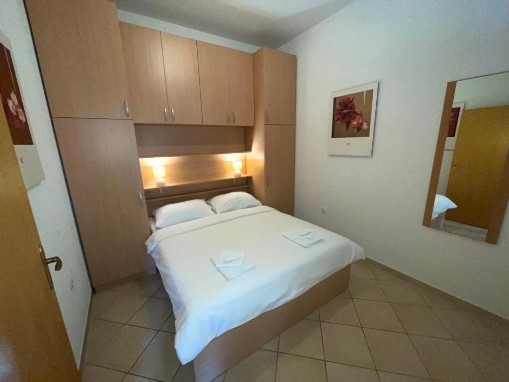 Apartmani Krajnovic Fažana Buitenkant foto