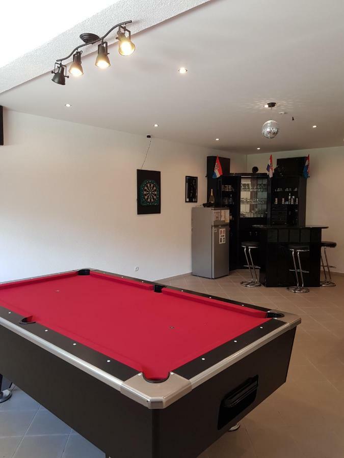 Apartmani Krajnovic Fažana Buitenkant foto